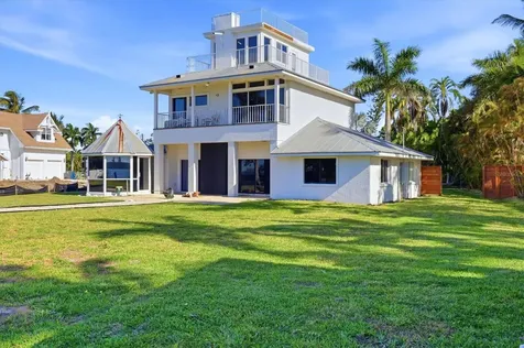 10218 46th Avenue W Bradenton FL 34210