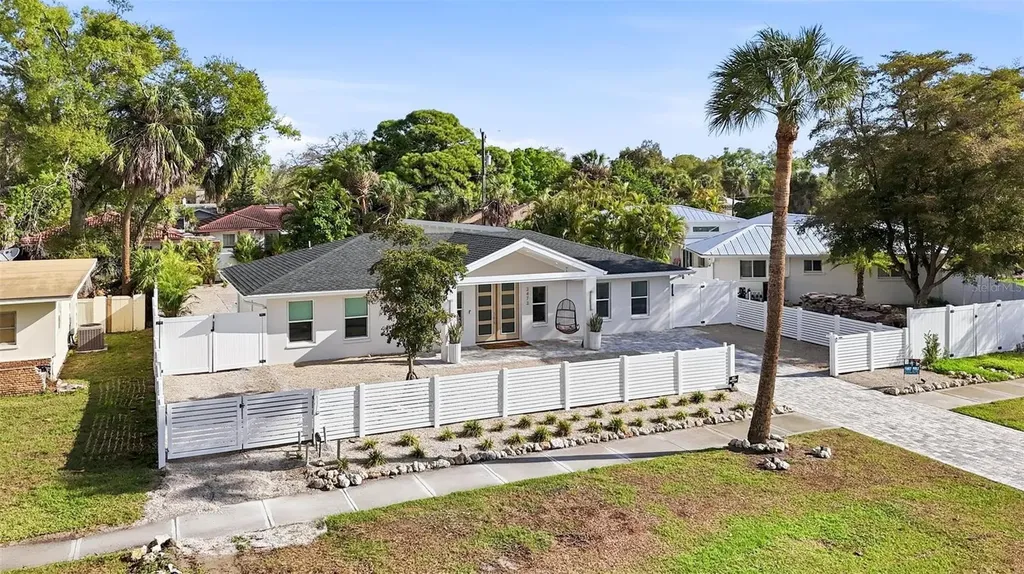2473 Ringling Boulevard Sarasota FL 34237