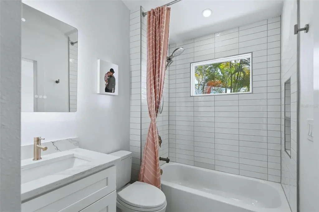 2473 Ringling Boulevard Sarasota FL 34237