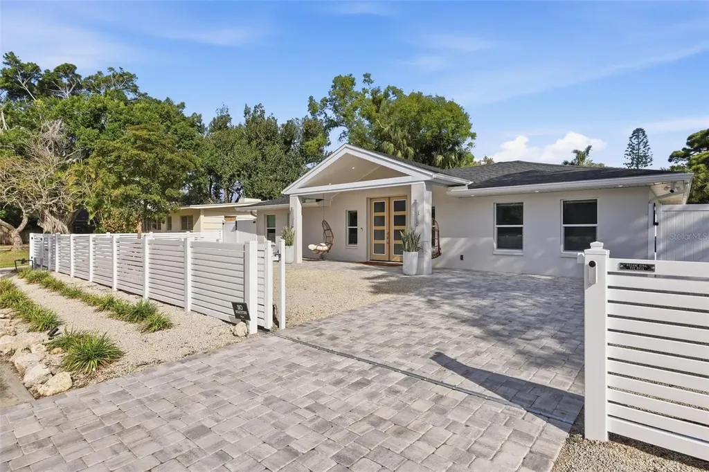 2473 Ringling Boulevard Sarasota FL 34237