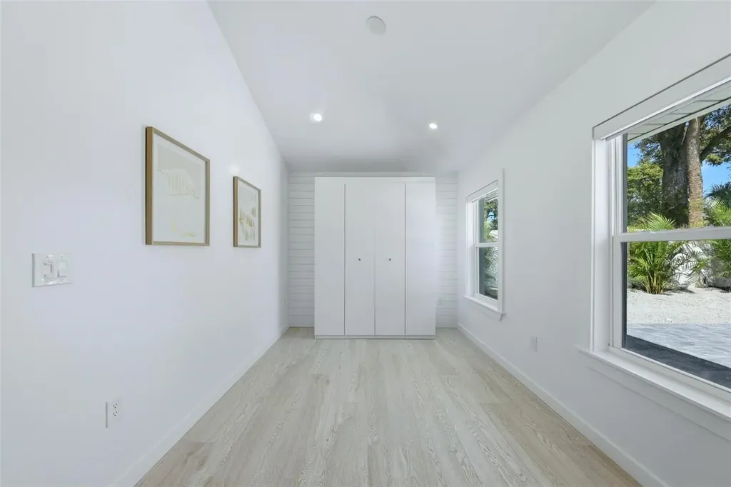 2473 Ringling Boulevard Sarasota FL 34237