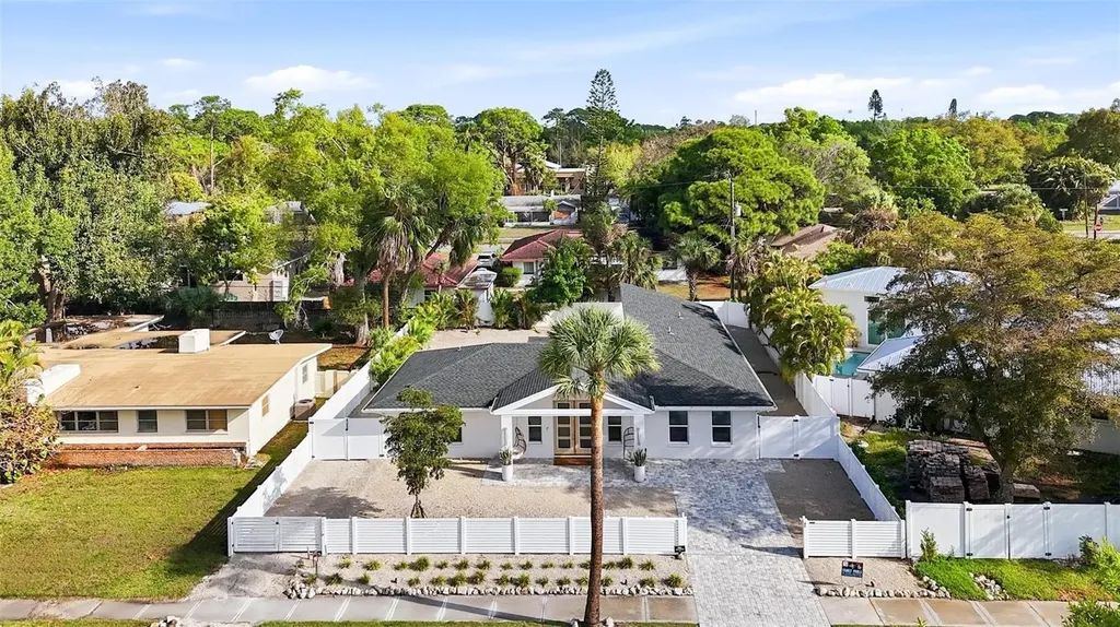 2473 Ringling Boulevard Sarasota FL 34237