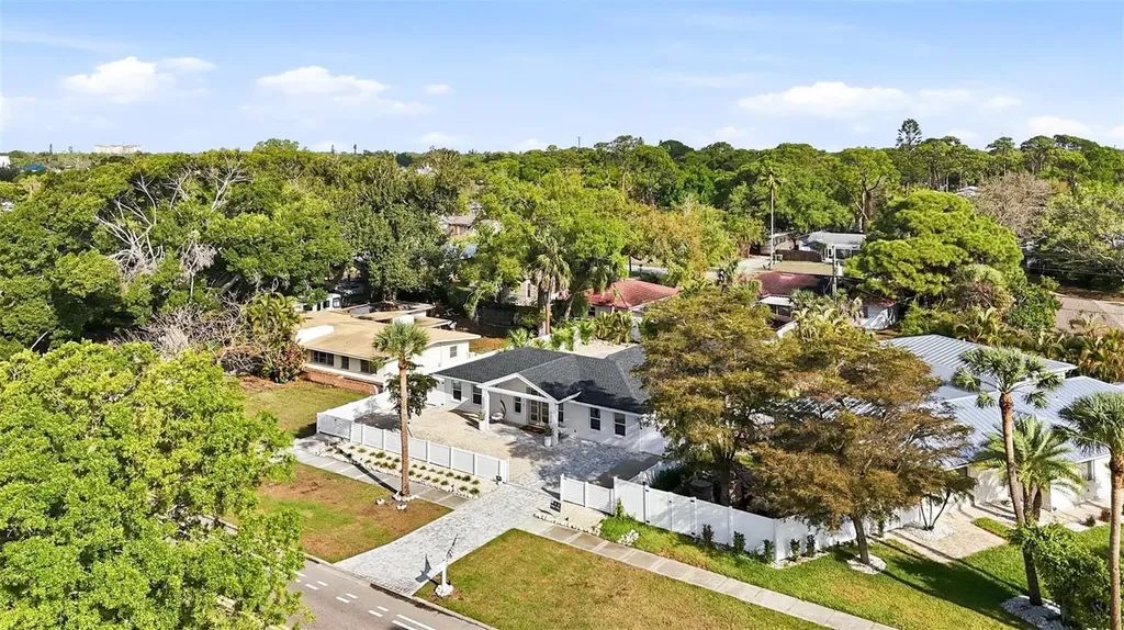 2473 Ringling Boulevard Sarasota FL 34237