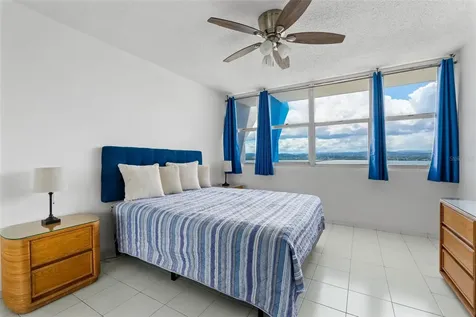 5349 Avenida Isla Verde Carolina PR 00979