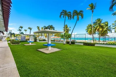 5349 Avenida Isla Verde Carolina PR 00979