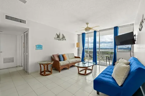 5349 Avenida Isla Verde Carolina PR 00979