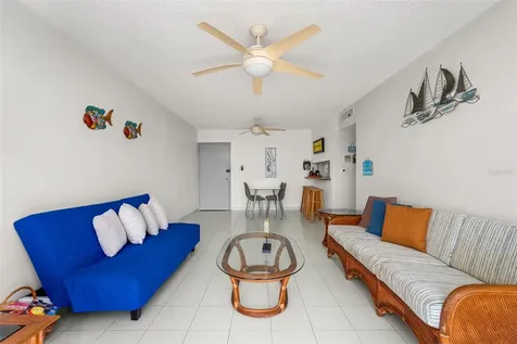 5349 Avenida Isla Verde Carolina PR 00979