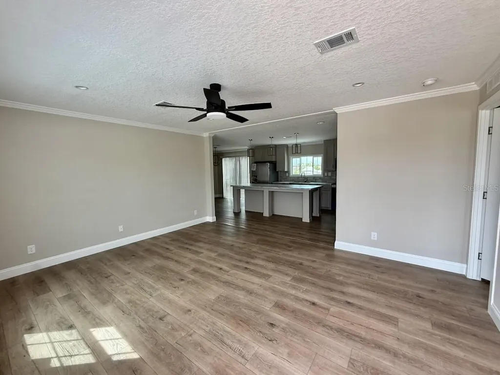 15033 NW 264th Street Okeechobee FL 34972