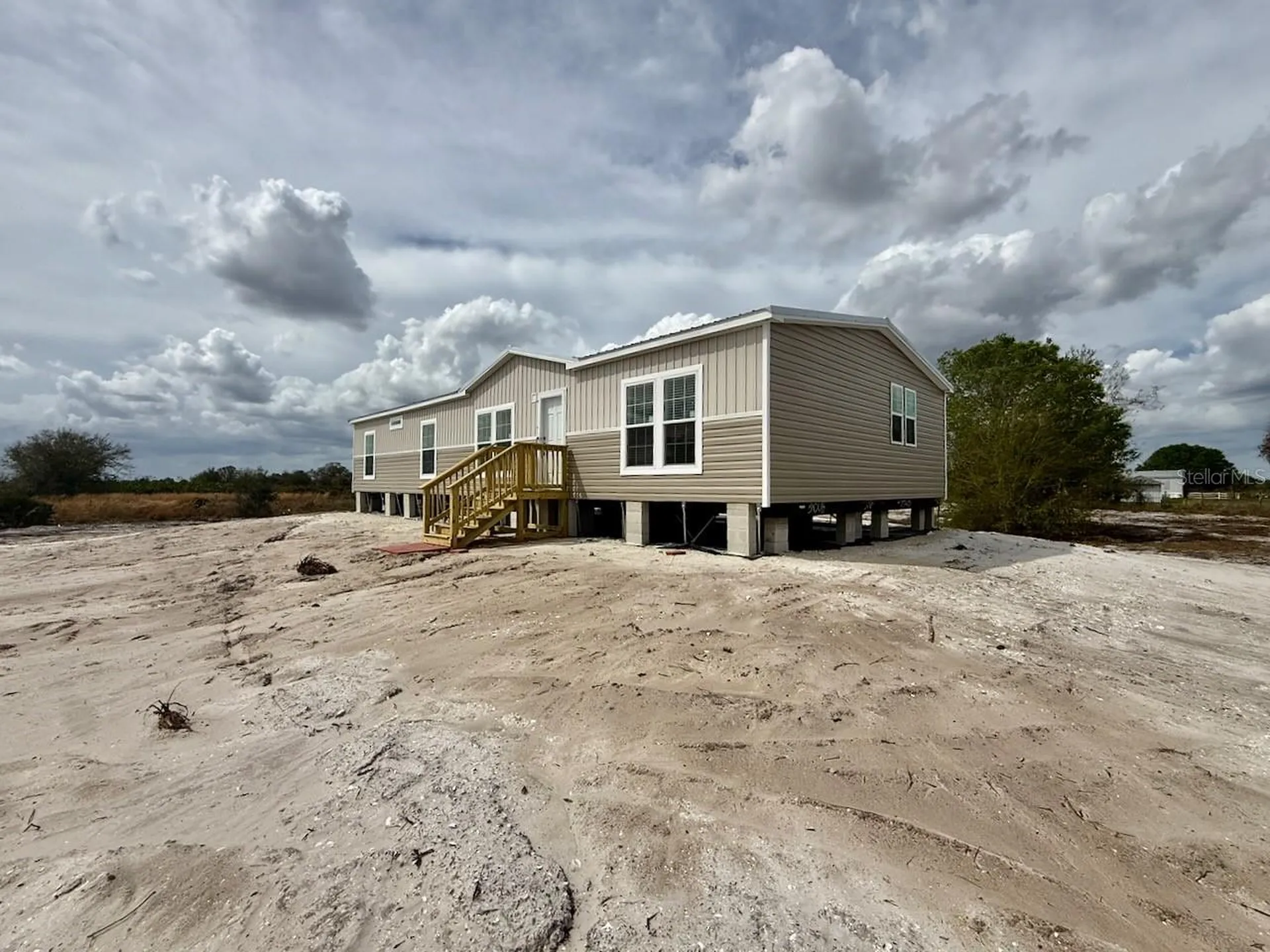 15033 NW 264th Street Okeechobee FL 34972
