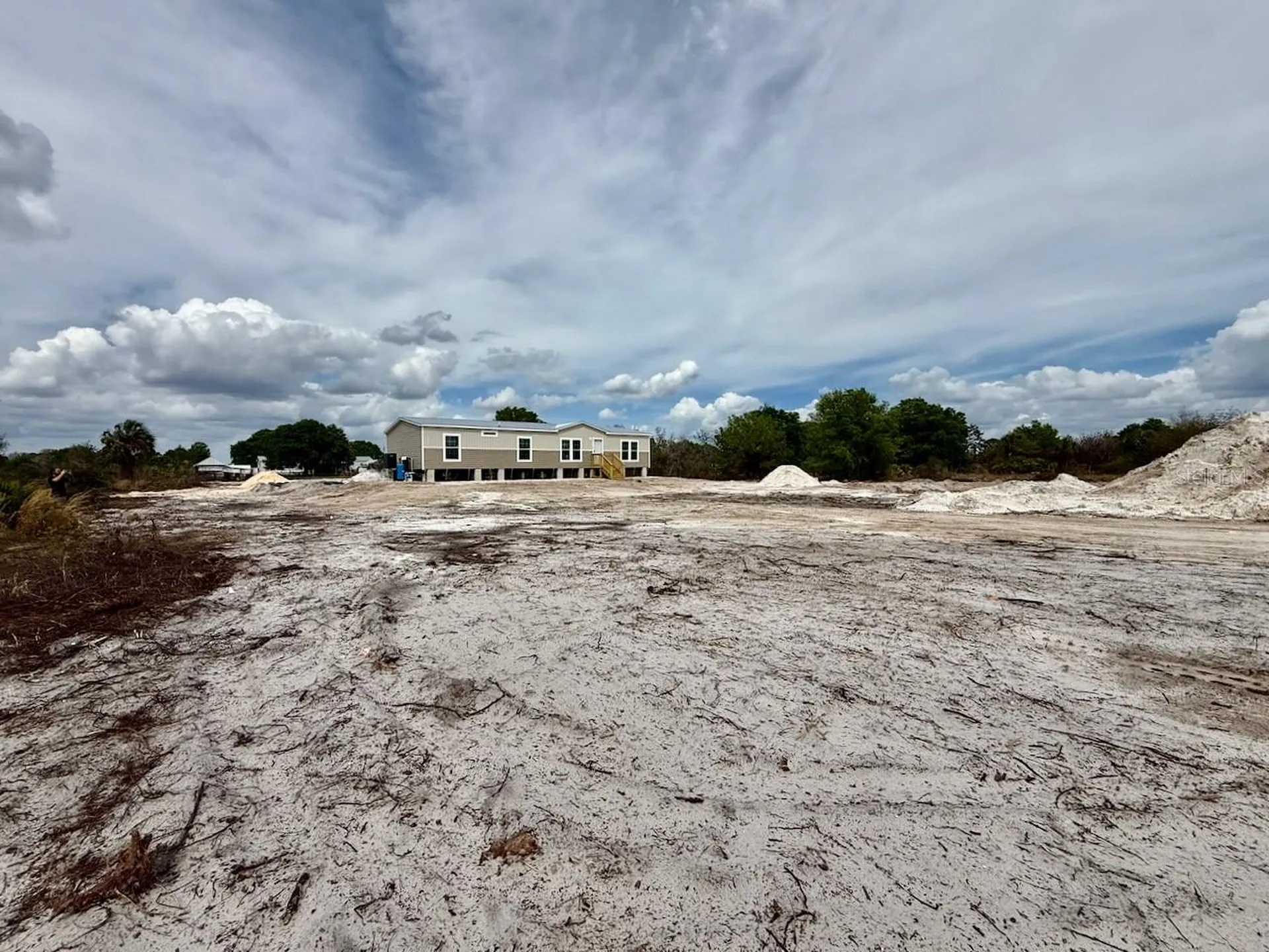 15033 NW 264th Street Okeechobee FL 34972