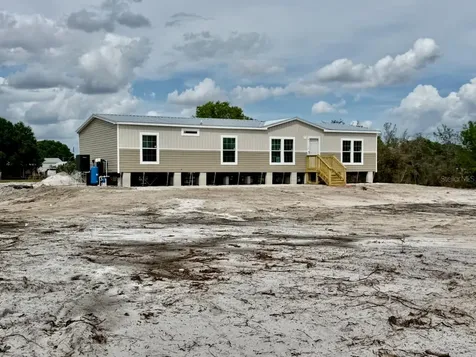 15033 NW 264th Street Okeechobee FL 34972