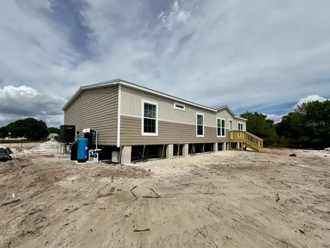 15033 NW 264th Street Okeechobee FL 34972