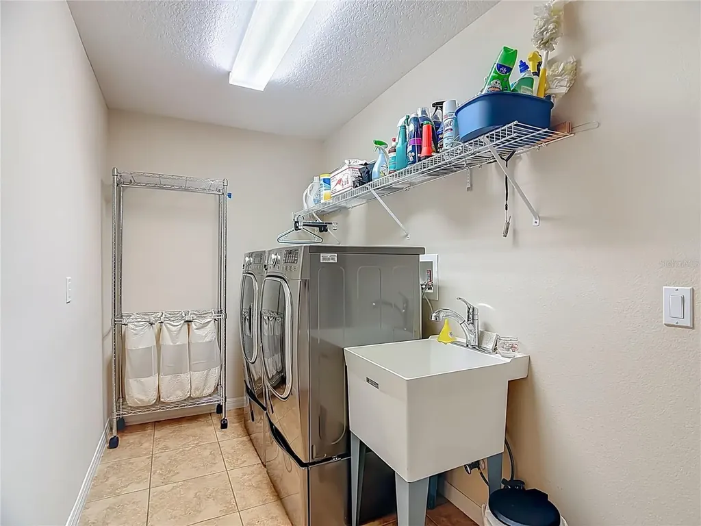 277 Magneta Loop Auburndale FL 33823
