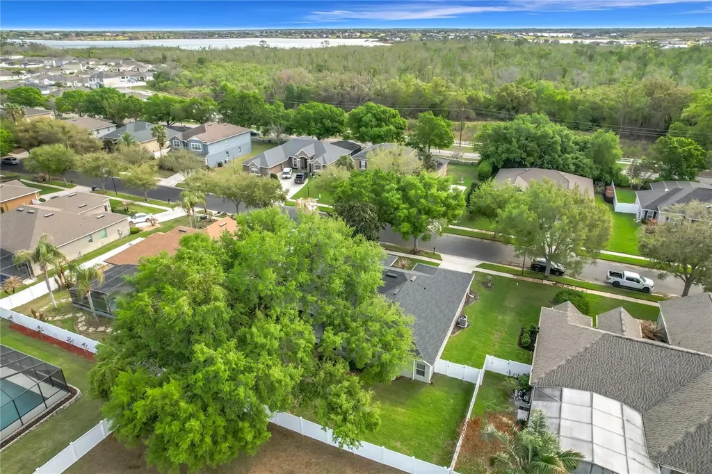 277 Magneta Loop Auburndale FL 33823