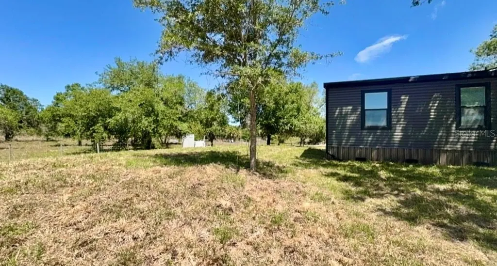 18127 NW 278th Street Okeechobee FL 34972