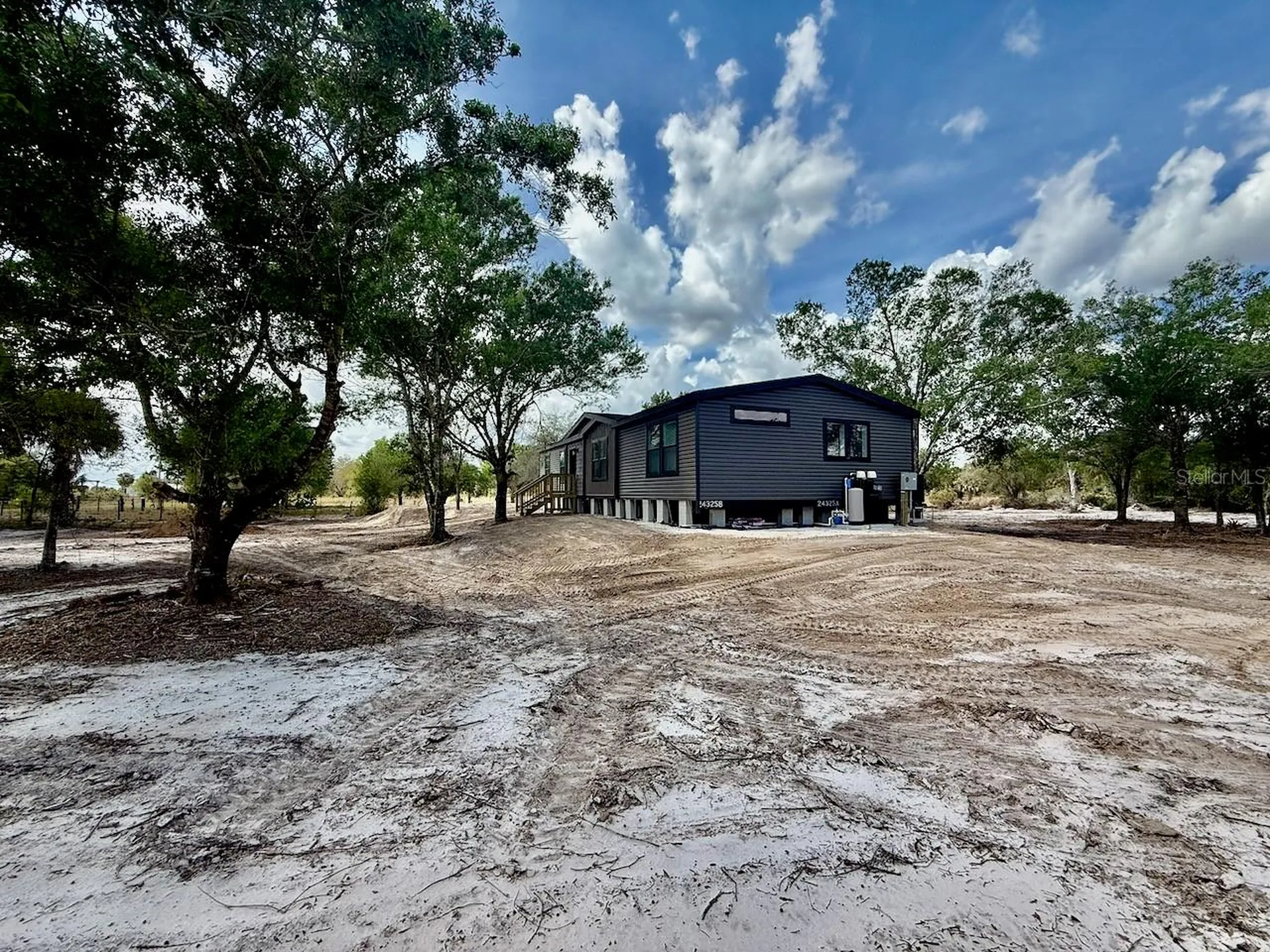 18127 NW 278th Street Okeechobee FL 34972