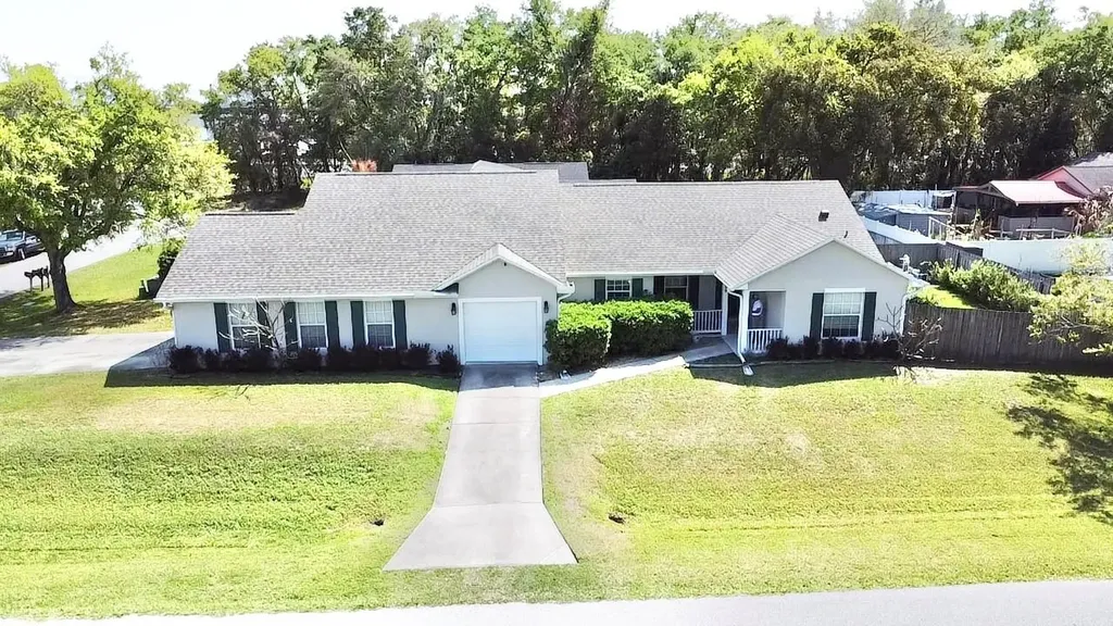 1220 Myrtle Avenue St Cloud FL 34771