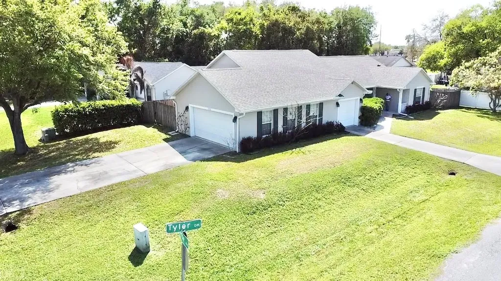1220 Myrtle Avenue St Cloud FL 34771