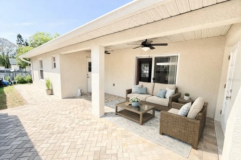 1220 Myrtle Avenue St Cloud FL 34771