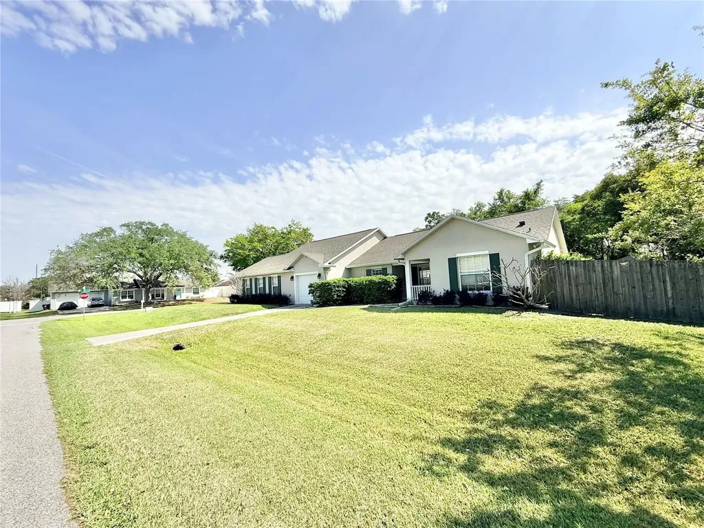 1220 Myrtle Avenue St Cloud FL 34771