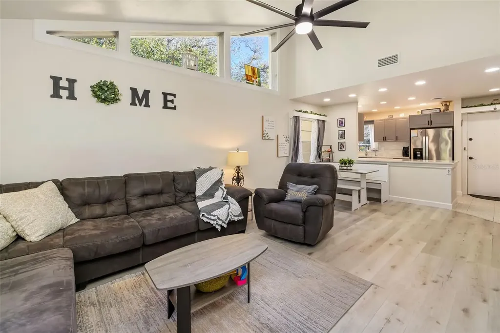 5023 Village Gardens Drive Sarasota FL 34234