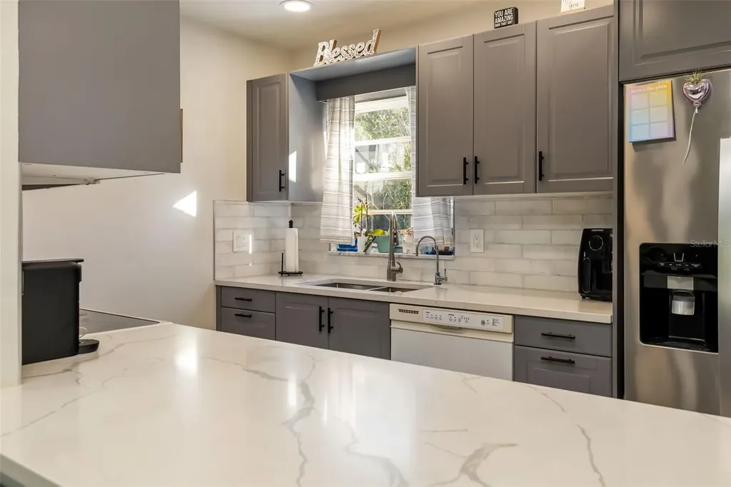5023 Village Gardens Drive Sarasota FL 34234