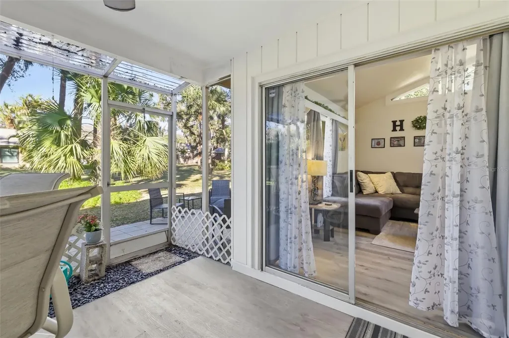 5023 Village Gardens Drive Sarasota FL 34234