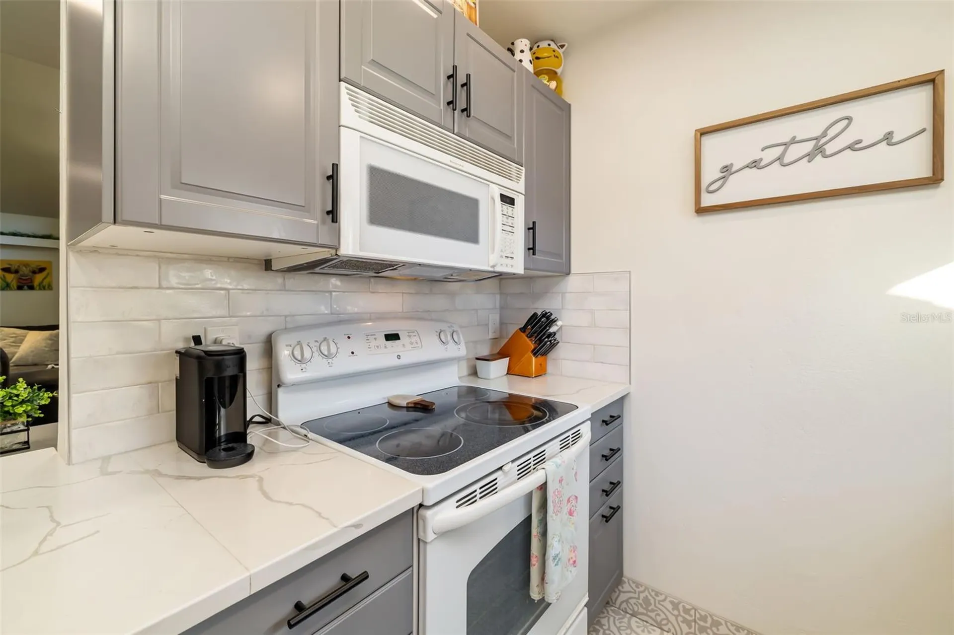 5023 Village Gardens Drive Sarasota FL 34234