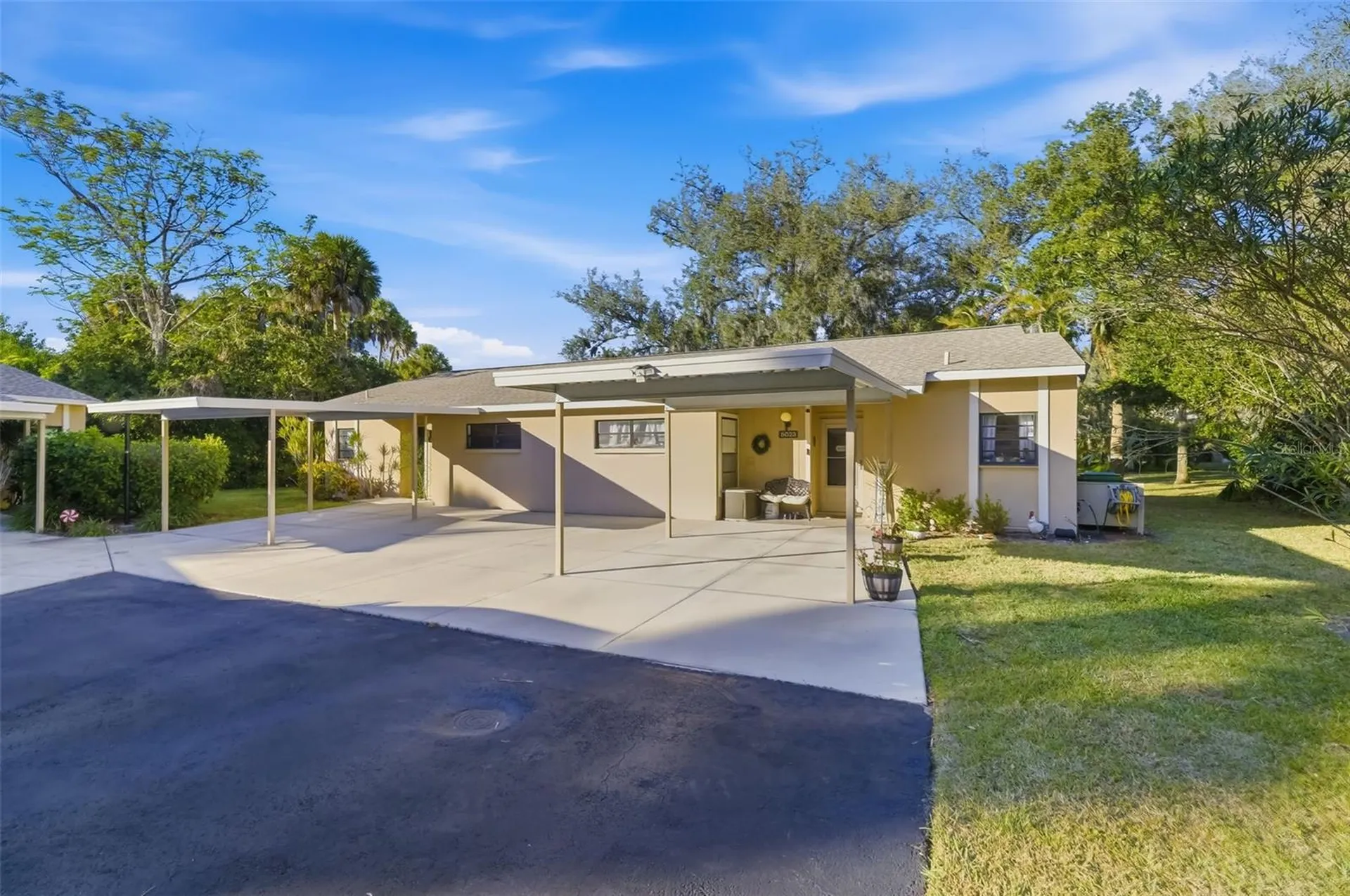 5023 Village Gardens Drive Sarasota FL 34234