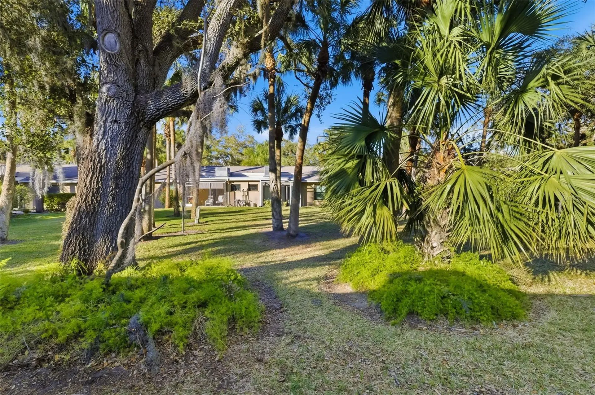 5023 Village Gardens Drive Sarasota FL 34234