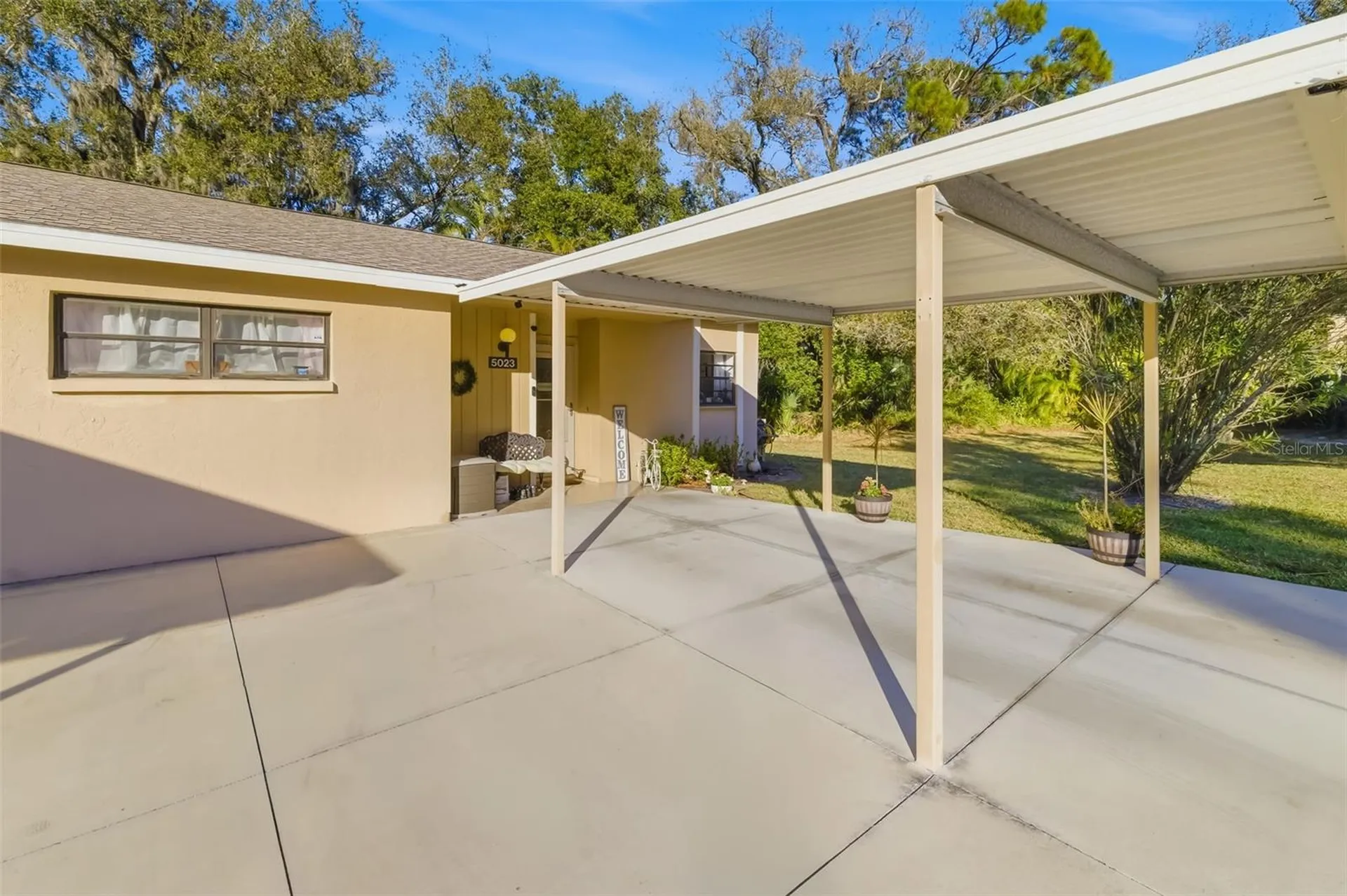 5023 Village Gardens Drive Sarasota FL 34234