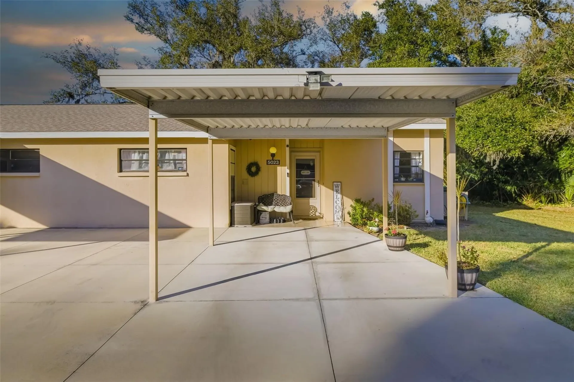 5023 Village Gardens Drive Sarasota FL 34234