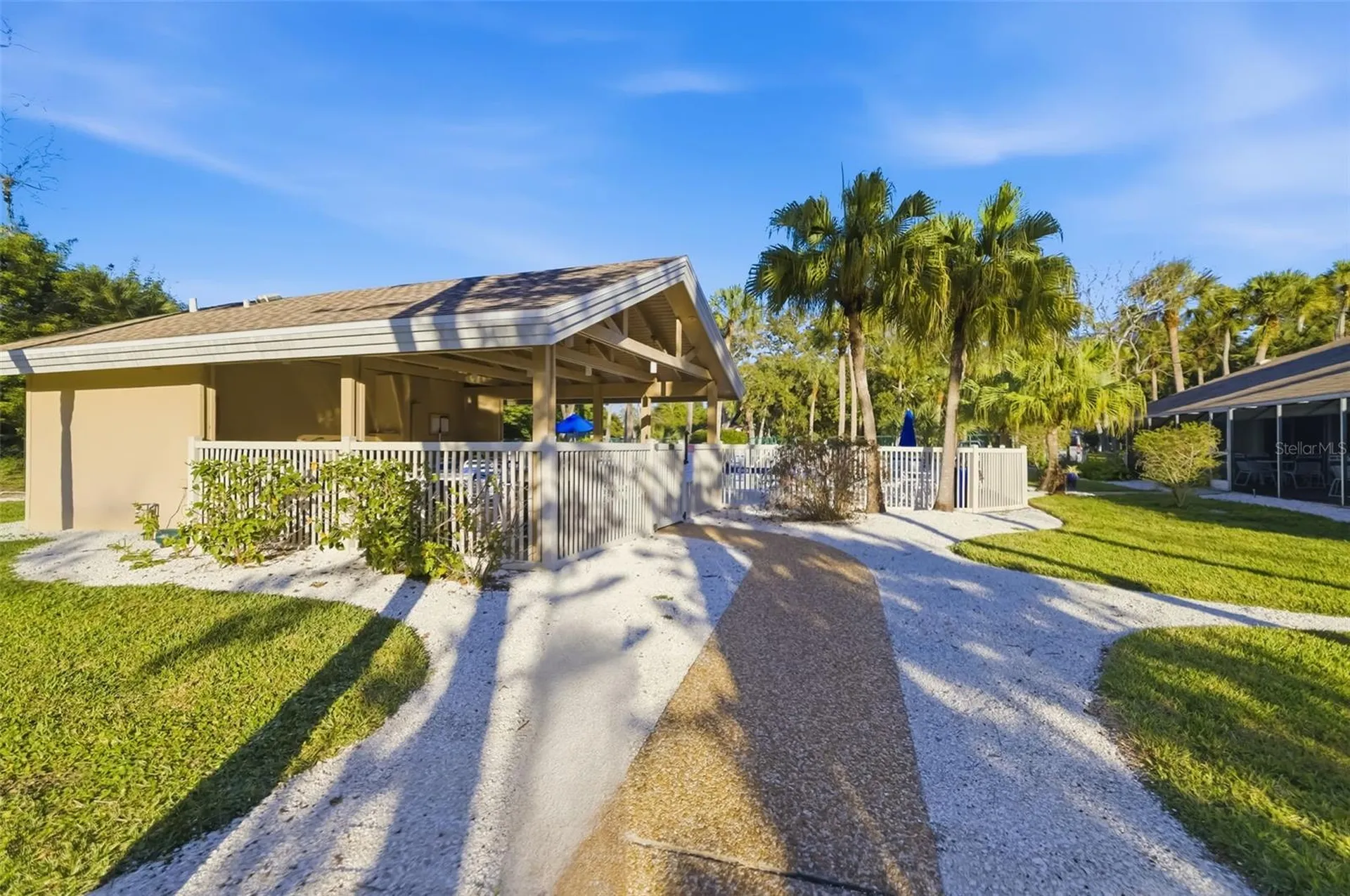 5023 Village Gardens Drive Sarasota FL 34234