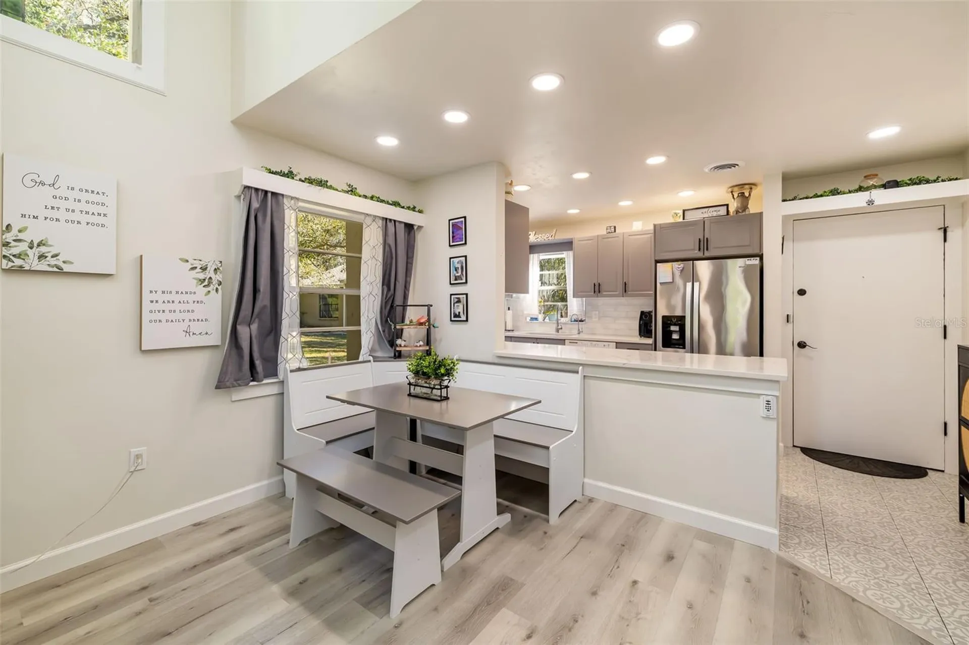 5023 Village Gardens Drive Sarasota FL 34234