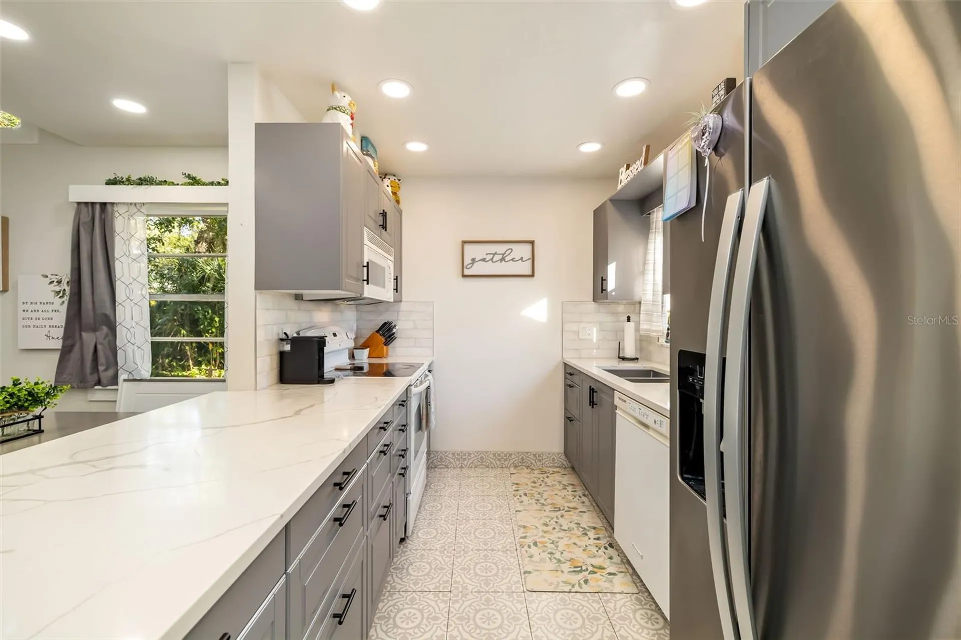 5023 Village Gardens Drive Sarasota FL 34234