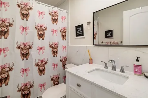 5023 Village Gardens Drive Sarasota FL 34234