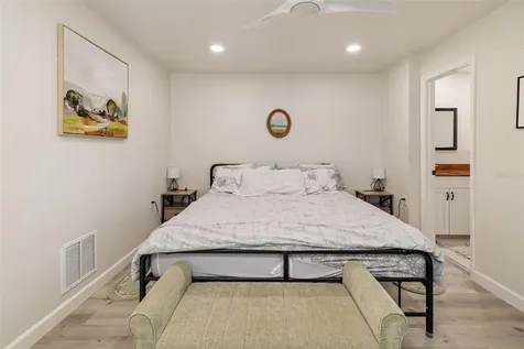 5023 Village Gardens Drive Sarasota FL 34234
