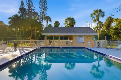 5023 Village Gardens Drive Sarasota FL 34234
