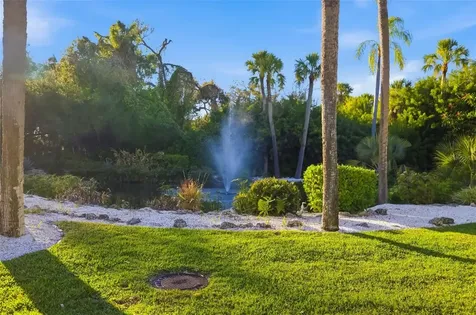 5023 Village Gardens Drive Sarasota FL 34234