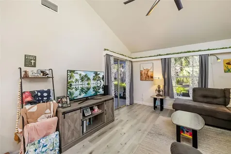 5023 Village Gardens Drive Sarasota FL 34234