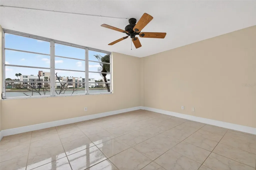 7540 Bay Island Drive S South Pasadena FL 33707