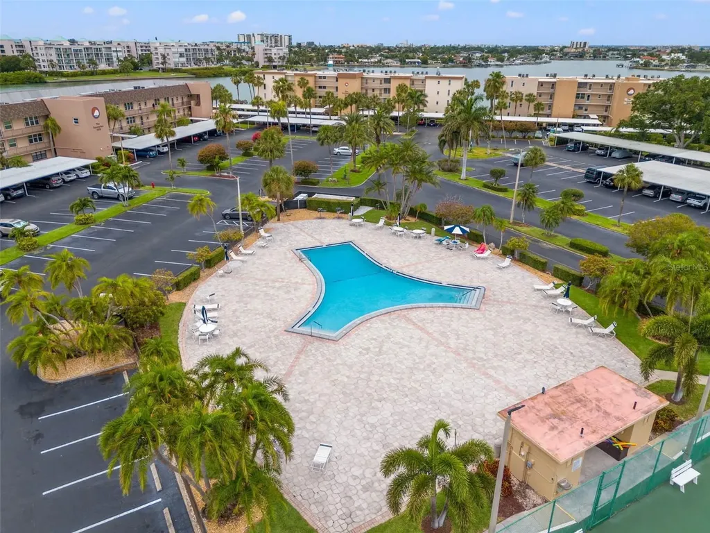 7540 Bay Island Drive S South Pasadena FL 33707