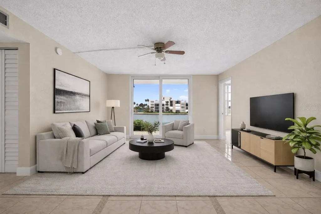7540 Bay Island Drive S South Pasadena FL 33707