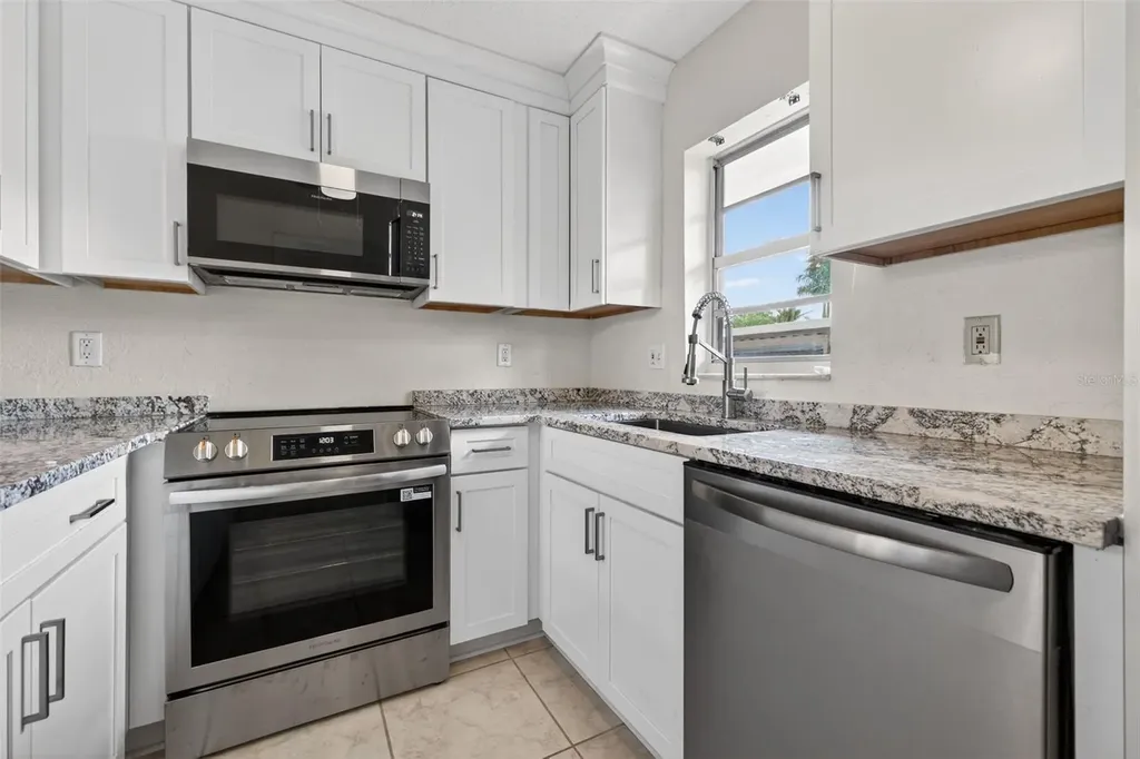 7540 Bay Island Drive S South Pasadena FL 33707