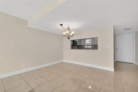 7540 Bay Island Drive S South Pasadena FL 33707