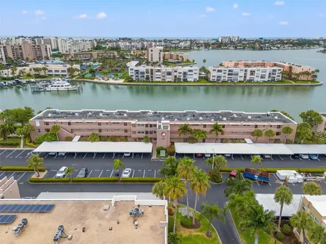 7540 Bay Island Drive S South Pasadena FL 33707