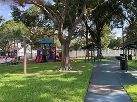 124 Loblolly Court Oldsmar FL 34677