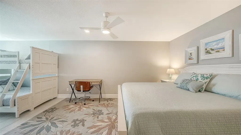 2425 Gulf Of Mexico Drive Longboat Key FL 34228