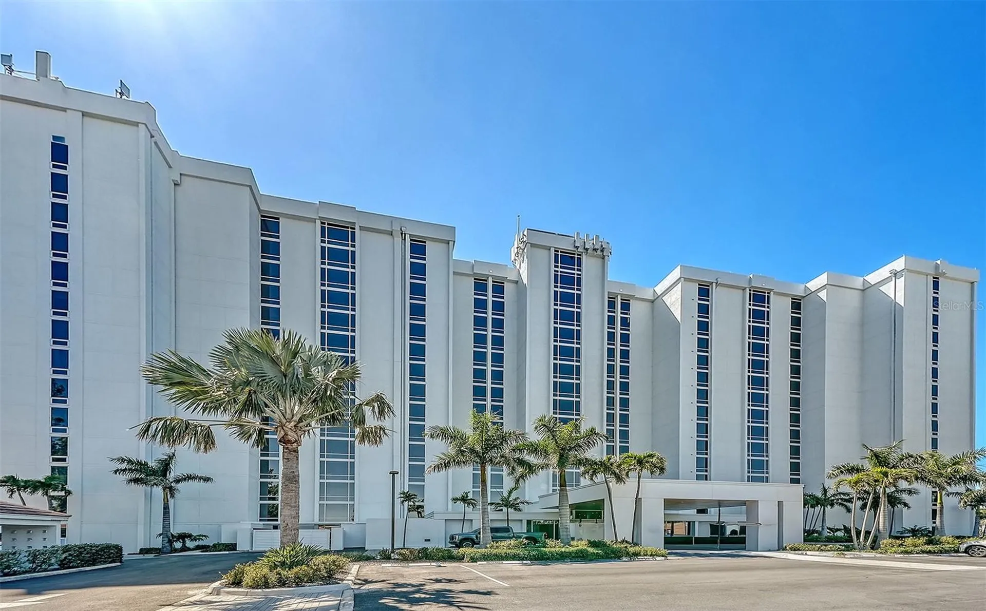2425 Gulf Of Mexico Drive Longboat Key FL 34228