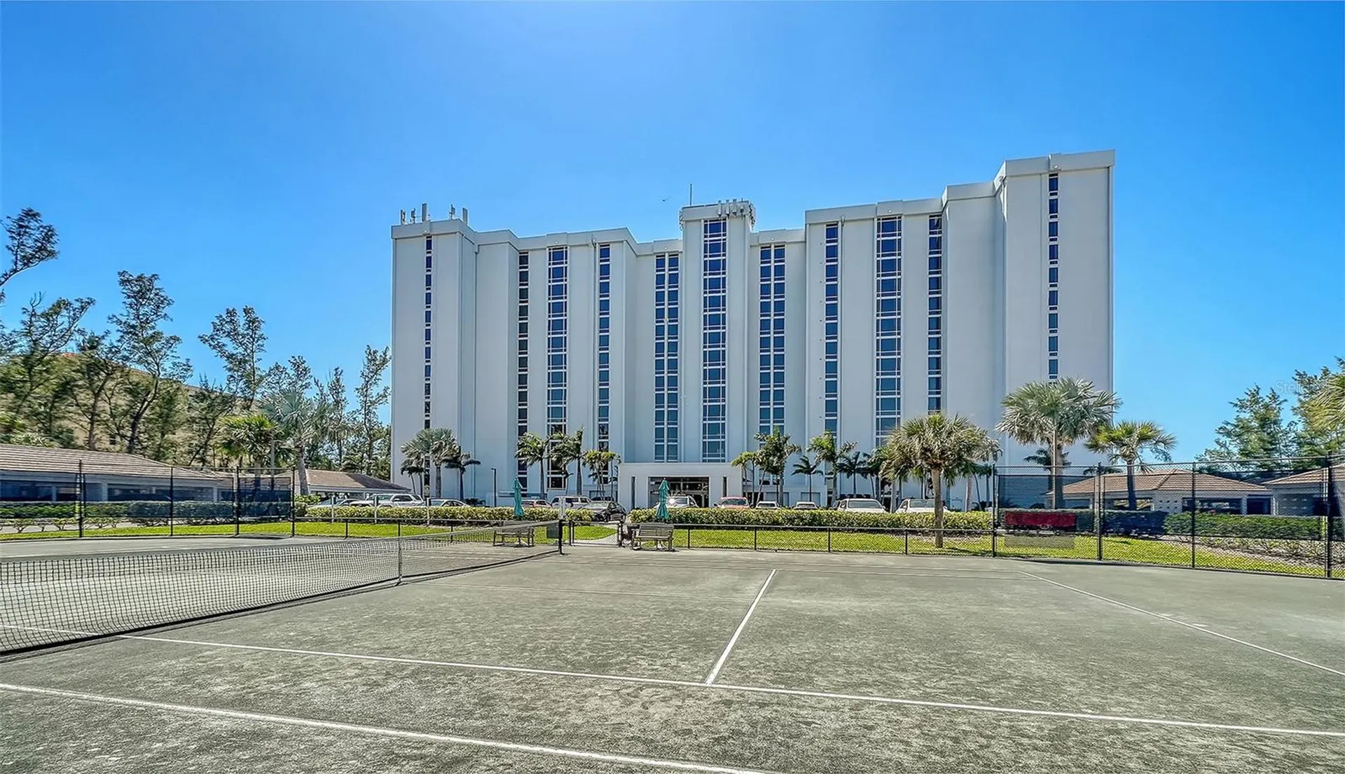 2425 Gulf Of Mexico Drive Longboat Key FL 34228